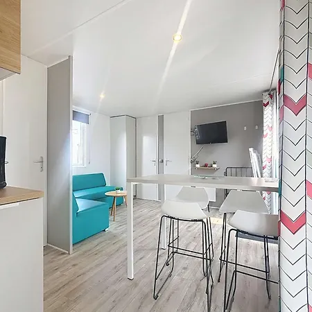 Дом отдыха Mobil-home Grand Confort 4 Pers, 2 Ch, Piscine Chauffee A 200m De La - Fr-1-361a-65 Жуллувиль-ле-Пен