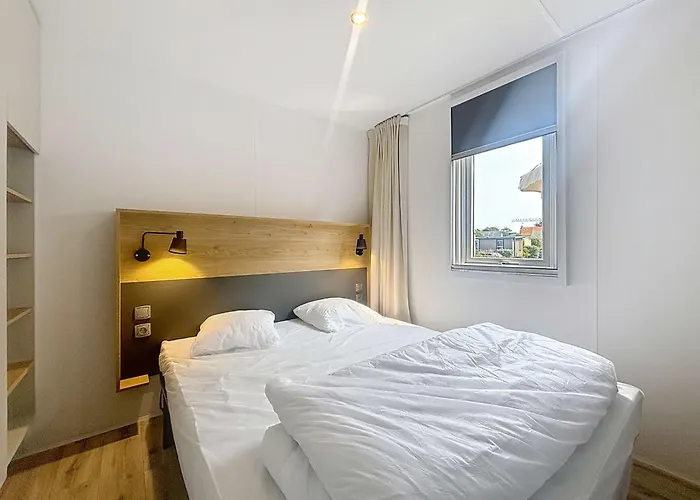 Holiday home Mobil-home Grand Confort 4 Pers, 2 Ch, Piscine Chauffee A 200m De La - Fr-1-361a-65